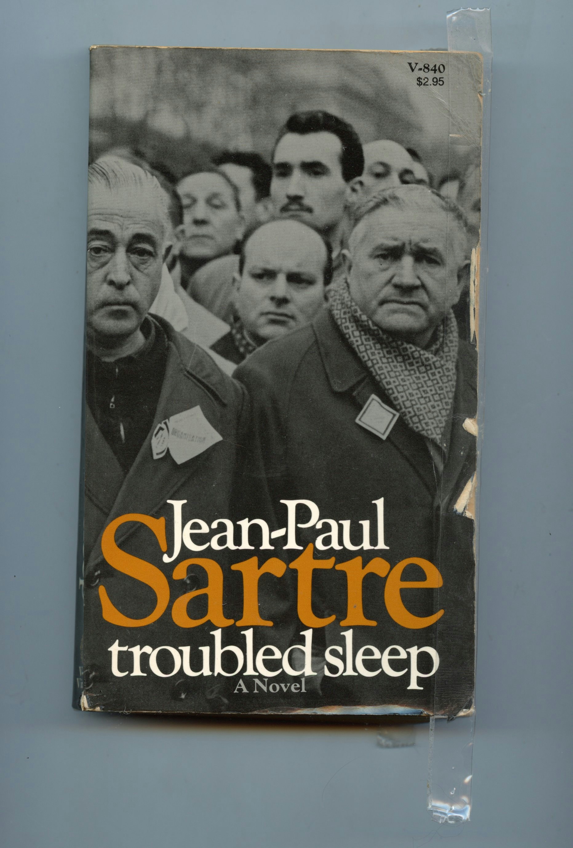 Ο Υπαρξισμός είναι Ανθρωπισμός - Book review cover